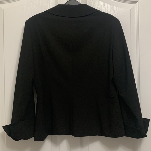 jMichaels Blazer - Picture 5 of 12